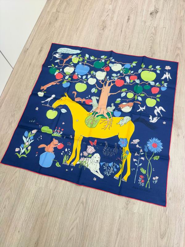 Hermes silk Scarf(多款式） E030701